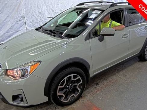 Used 2016 Subaru Crosstrek 2.0i Premium AWD/4WD image 2
