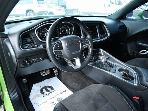 Used 2015 Dodge Challenger R/T Scat Pack w/ Leather Interior Group image 3