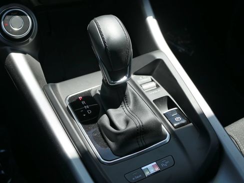 Used 2025 Alfa Romeo Tonale AWD/4WD image 17