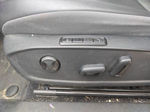 Used 2024 Volkswagen ID.4 S RWD image 8