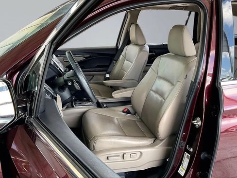 Used 2016 Honda Pilot Touring image 18