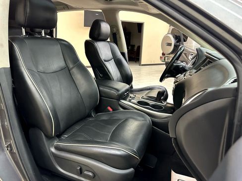 Used 2018 INFINITI QX60 Luxe image 41