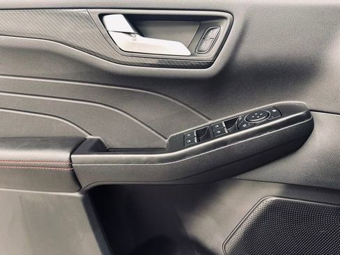 New 2026 Ford Escape ST-Line w/ Cold Weather Package image 40