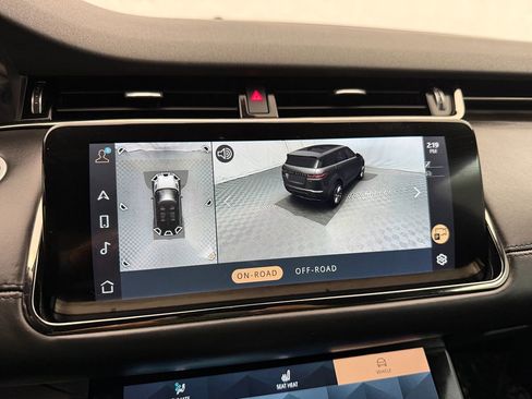 Used 2021 Land Rover Range Rover Evoque R-Dynamic HSE image 28