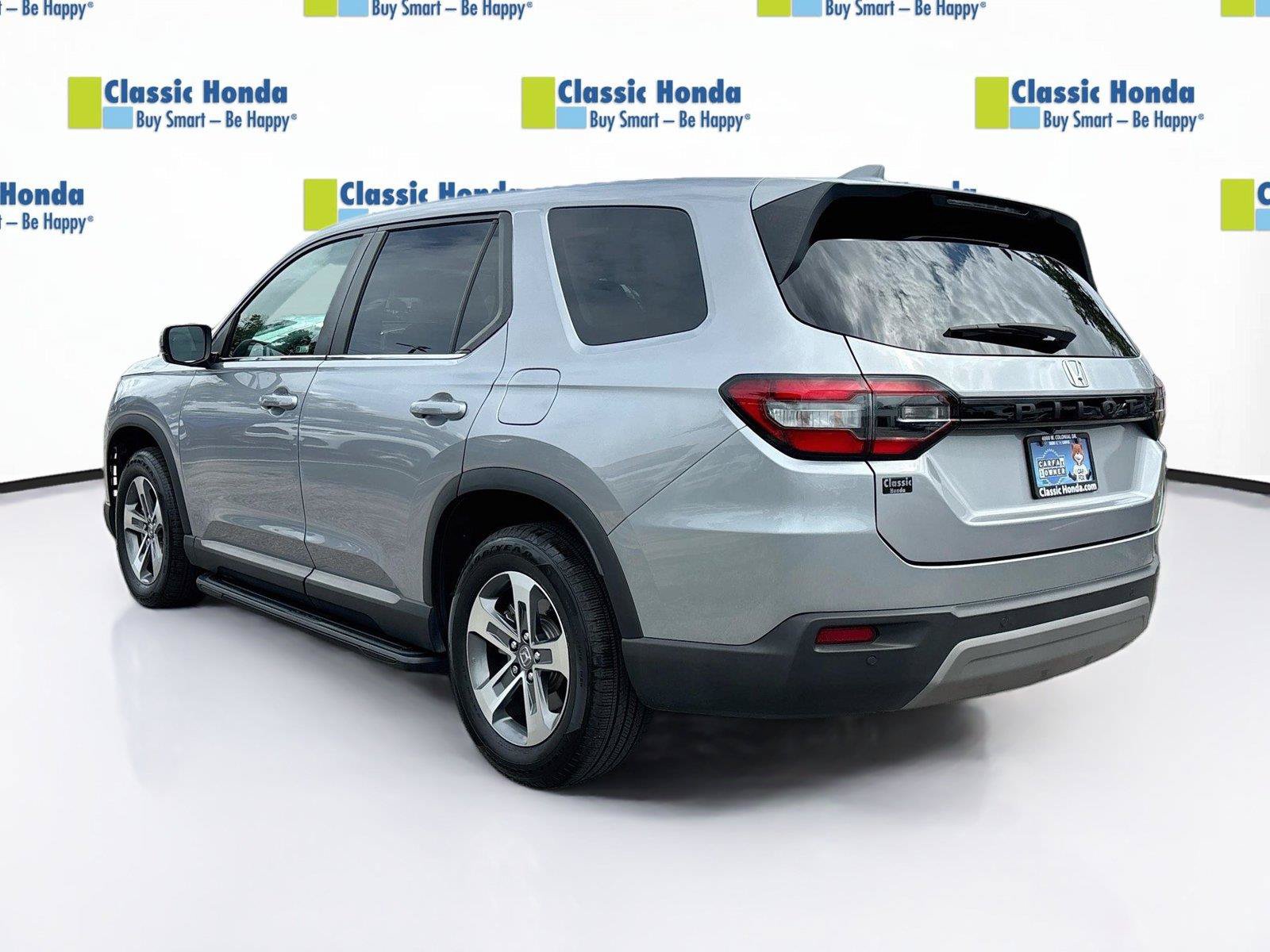 Certified 2025 Honda Pilot EX-L image 5