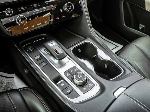 Used 2023 INFINITI QX60 Luxe image 25