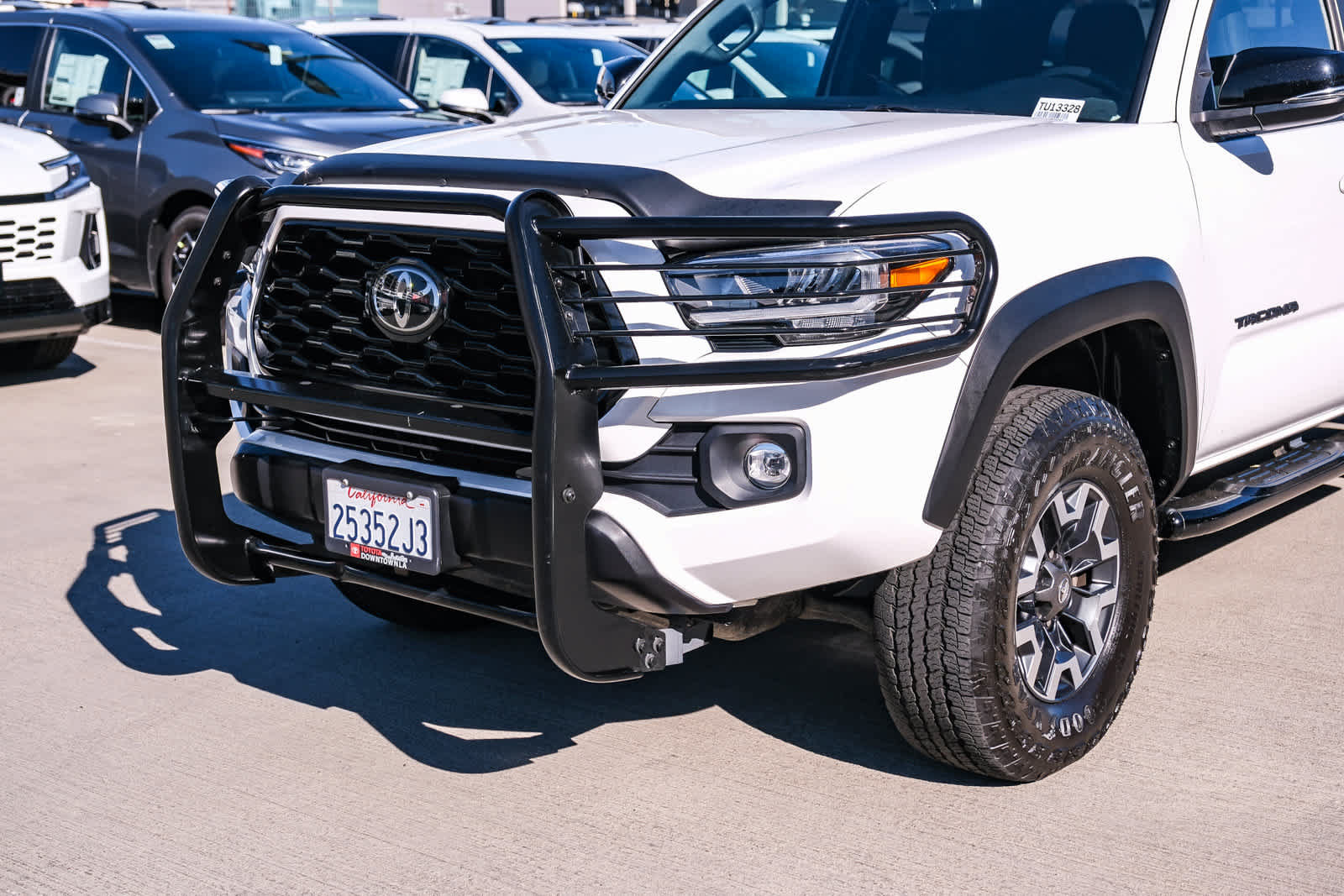 Certified 2022 Toyota Tacoma TRD Off-Road w/ Technology Package AWD/4WD image 11