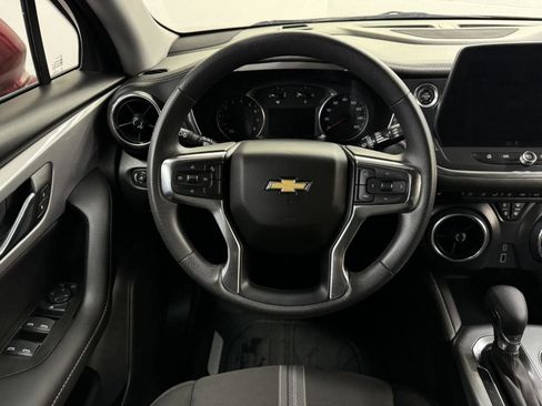 Used 2025 Chevrolet Blazer LT w/ Driver Confidence Package image 12