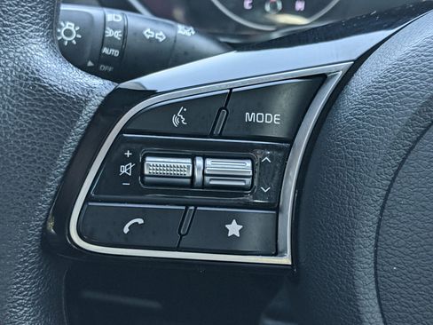 Certified 2024 Kia Forte LXS w/ LXS Technology Package image 18