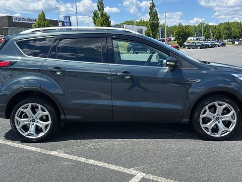 Used 2019 Ford Escape Titanium AWD/4WD image 3