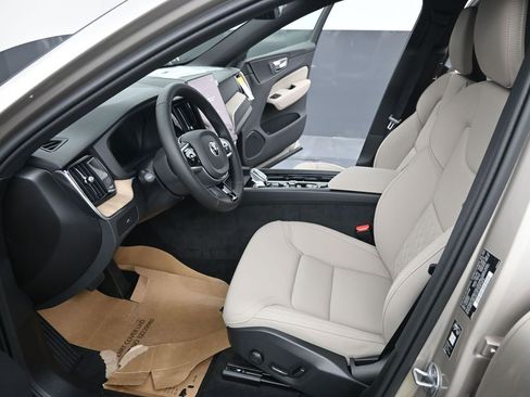 New 2026 Volvo XC60 B5 Plus w/ Protection Package Premier AWD/4WD image 13