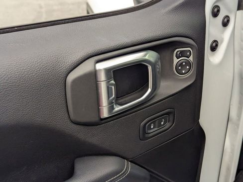 Certified 2023 Jeep Wrangler Sahara image 14