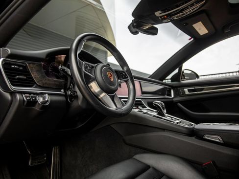 Certified 2020 Porsche Panamera 4S Executive AWD/4WD image 4