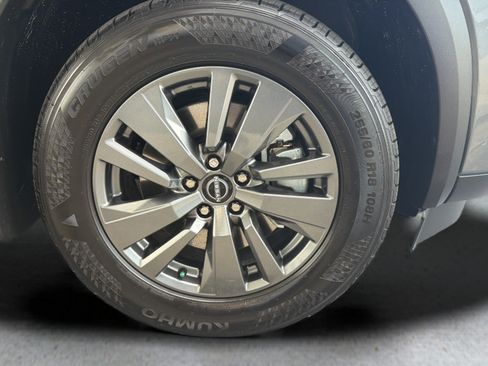 New 2026 Nissan Pathfinder SV w/ SV Premium Package AWD/4WD image 28