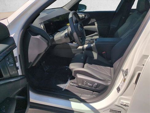 Used 2025 BMW X3 xDrive30i w/ Convenience Package AWD/4WD image 16