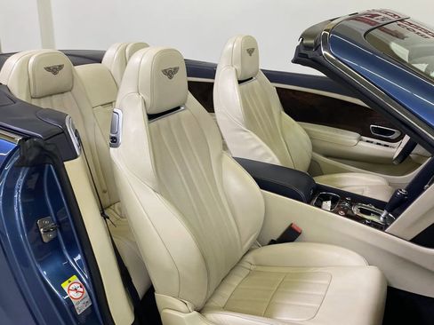 Used 2014 Bentley Continental GT image 32