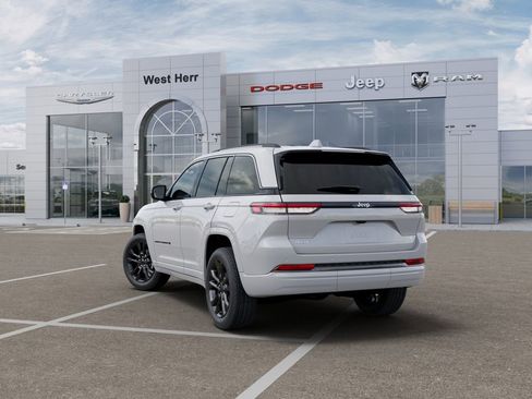 New 2026 Jeep Grand Cherokee Limited image 3