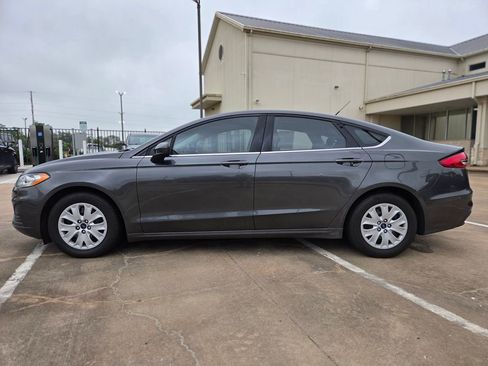 Used 2019 Ford Fusion S FWD image 10