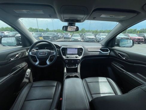 Used 2023 GMC Acadia SLT w/ Trailering Package FWD image 25