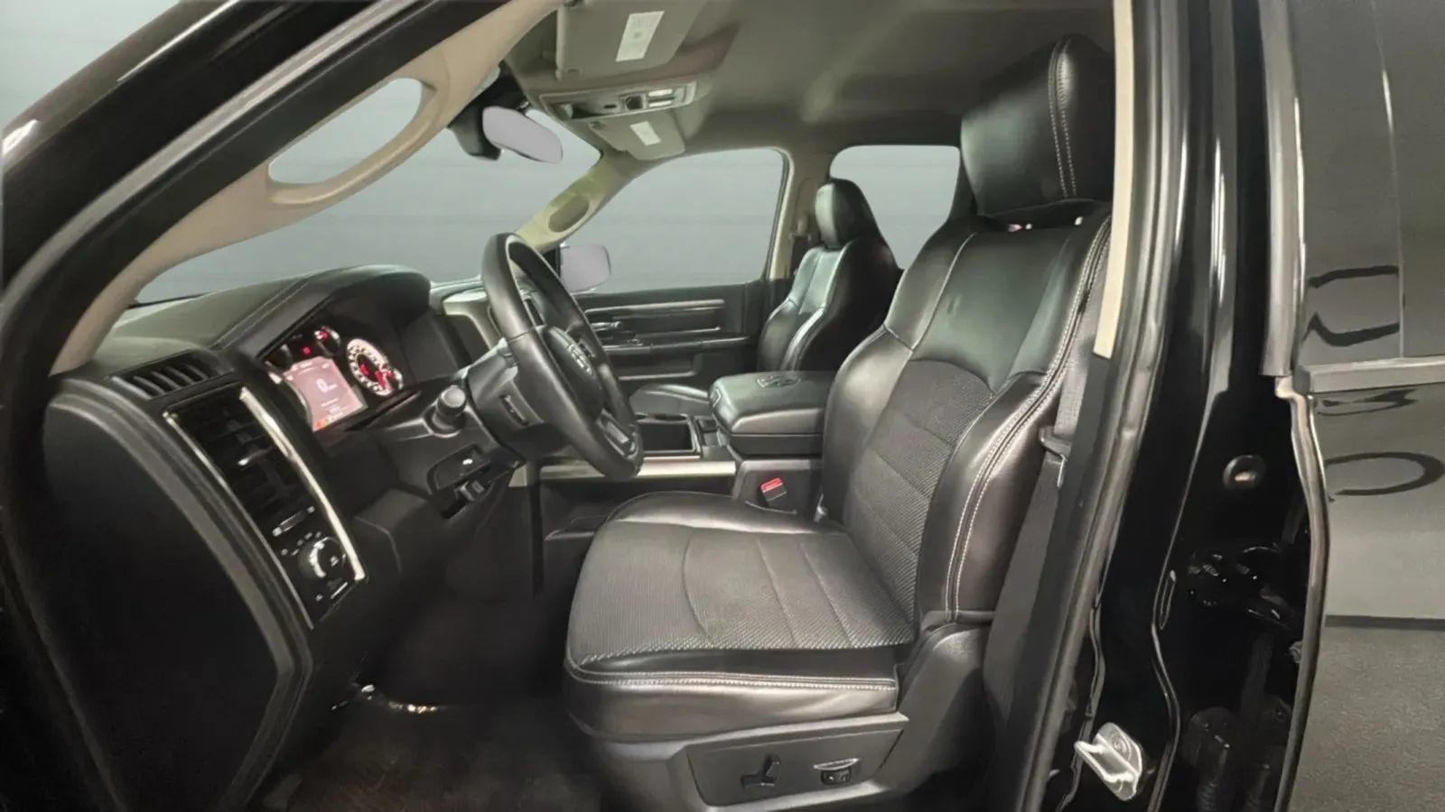 Used 2014 RAM 1500 Sport w/ Convenience Group AWD/4WD image 21
