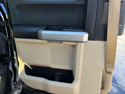 Used 2016 Ford F150 Lariat w/ Equipment Group 502A Luxury image 29