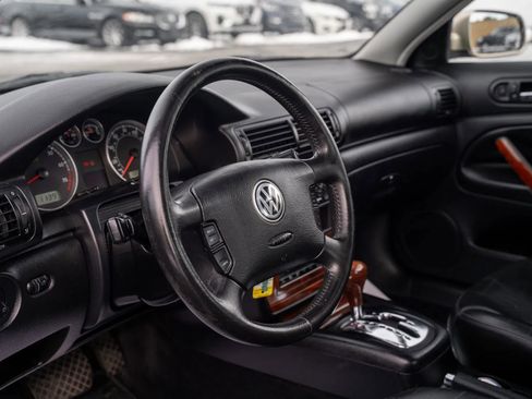 Used 2001 Volkswagen Passat GLX image 14