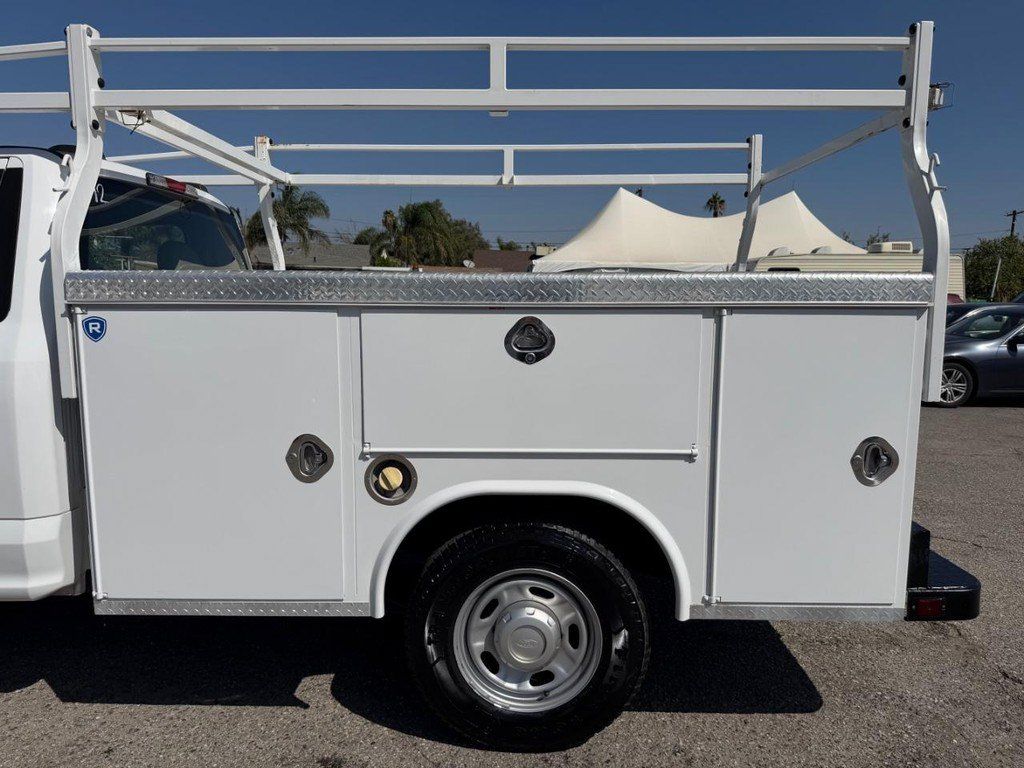 Used 2021 Ford F250 XL w/ Power Equipment Group RWD image 20