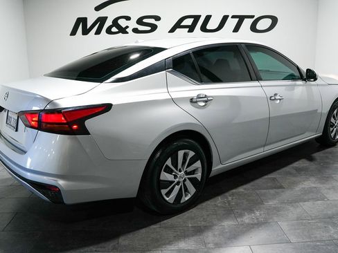 Used 2020 Nissan Altima 2.5 S FWD image 4