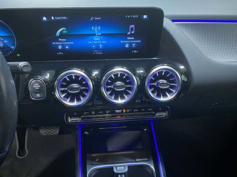 Used 2022 Mercedes-Benz GLA 250 GLA 250 image 16