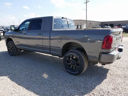 New 2026 RAM 2500 Laramie w/ Night Edition AWD/4WD image 7