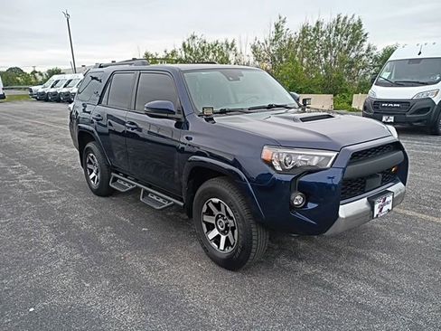 Used 2024 Toyota 4Runner TRD Off-Road Premium w/ Off Road Premium Plus Package AWD/4WD image 2