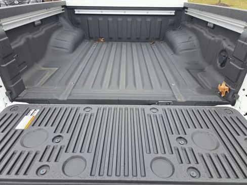 New 2026 Nissan Frontier SV w/ SV Convenience Package AWD/4WD image 17