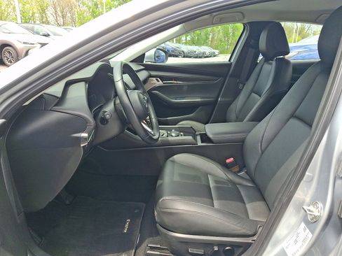 Used 2019 MAZDA MAZDA3 Sedan w/ Preferred Package FWD image 13