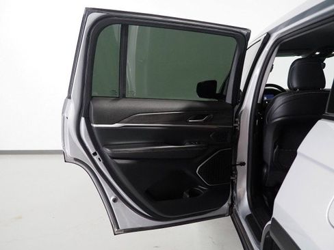 Used 2022 Jeep Grand Cherokee L Limited image 66