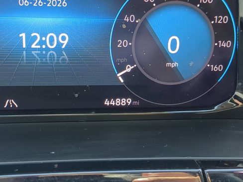 Used 2024 Volkswagen Atlas SE FWD image 33