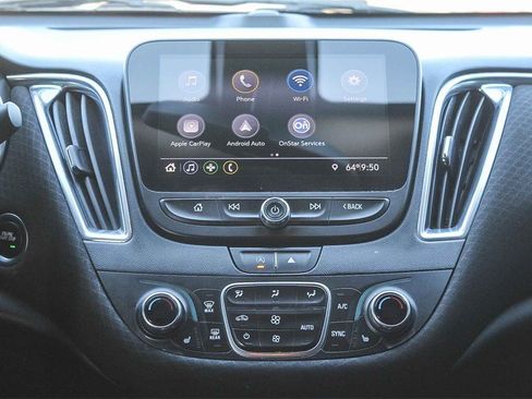 Used 2020 Chevrolet Malibu LT image 14