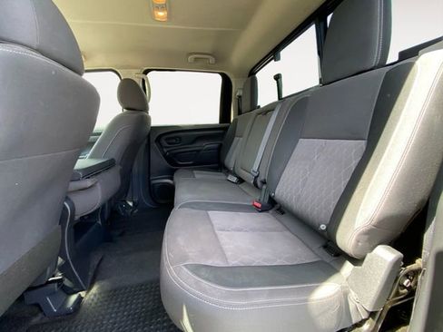 Used 2023 Nissan Titan S RWD image 13