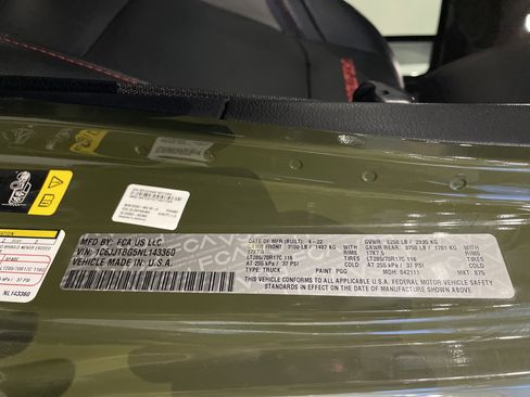 Used 2022 Jeep Gladiator Rubicon w/ LED Lighting Group image 35