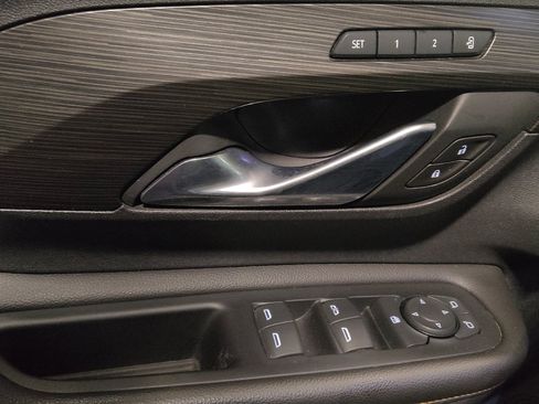 Used 2020 GMC Terrain SLT w/ Preferred Package image 27