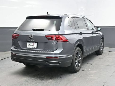 Used 2023 Volkswagen Tiguan SE AWD/4WD image 6