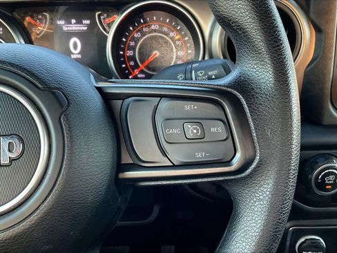 Used 2020 Jeep Wrangler Sport image 24