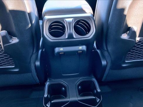 New 2026 Jeep Gladiator Sport image 20