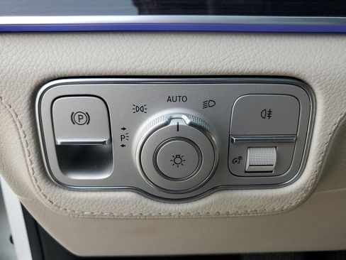 Used 2022 Mercedes-Benz GLE 450 4MATIC image 17