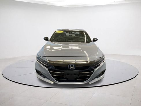 Used 2022 Honda Accord Sport image 2