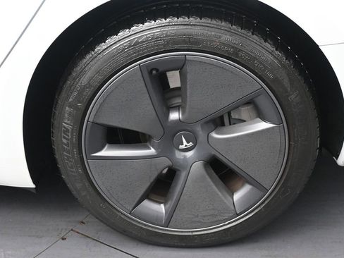Used 2023 Tesla Model 3 Standard Range RWD image 35