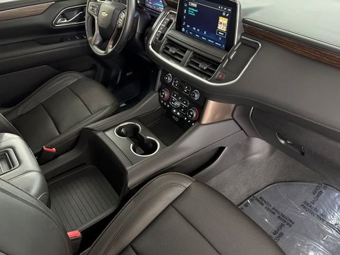Used 2023 Chevrolet Tahoe High Country AWD/4WD image 16