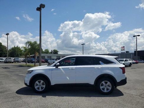 Used 2022 Kia Sorento LX AWD/4WD image 6