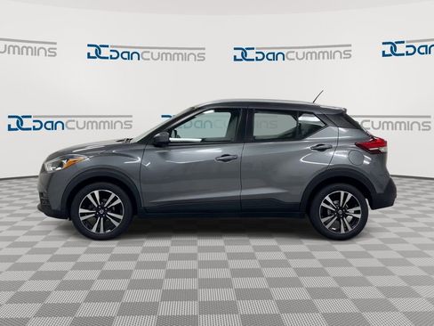 Used 2019 Nissan Kicks SV FWD image 5
