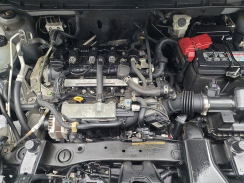 Used 2021 Nissan Kicks SR FWD image 30
