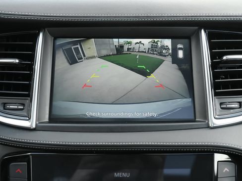 Certified 2023 INFINITI QX50 Luxe AWD/4WD image 13